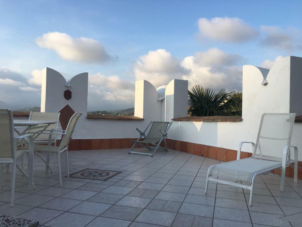 팔리누로 L'Antica Torre Del Porto 빌라 외부 사진